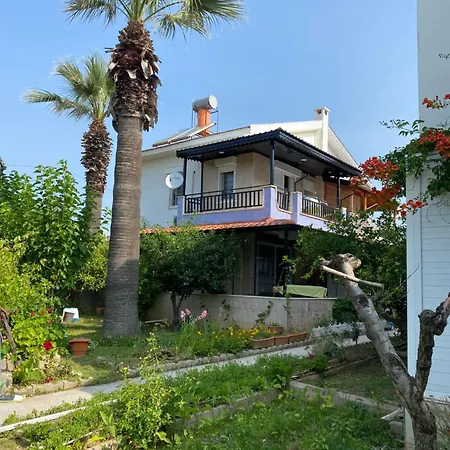 Deniz Manzarali Villa Side